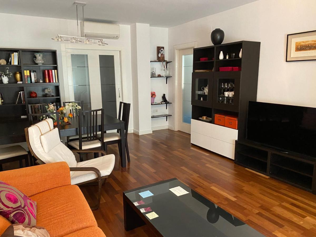 Mike'S Apartment. Parking Y Piscina Гранада Екстериор снимка