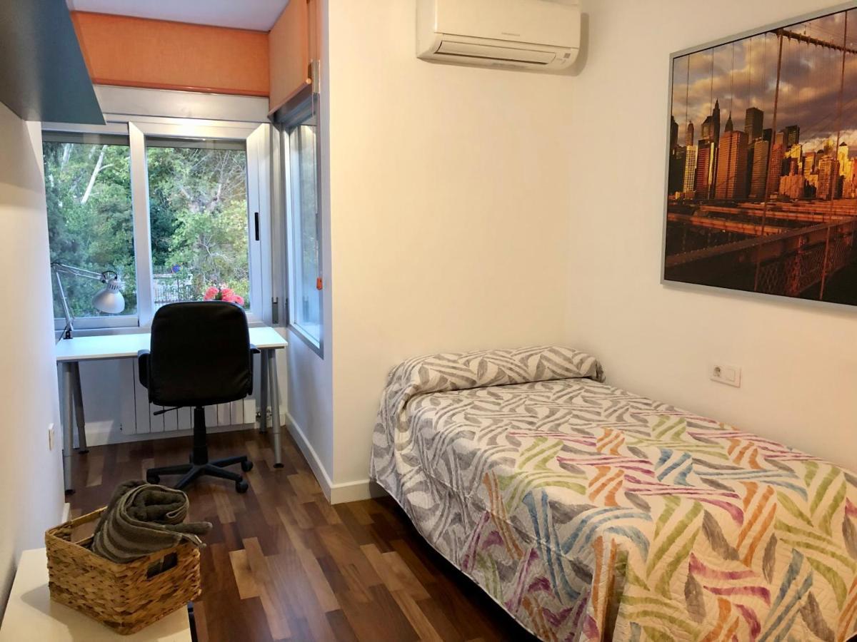Mike'S Apartment. Parking Y Piscina Гранада Екстериор снимка